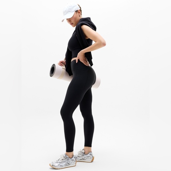 NWT Athleta Transcend Stash Tight Pockets in Black Size Small Petite (SP) - Picture 3 of 16